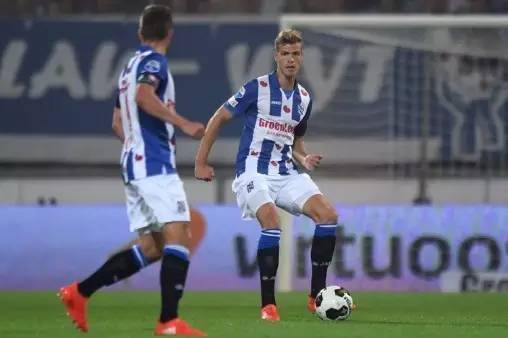 並屢次刷新 並屢次刷新