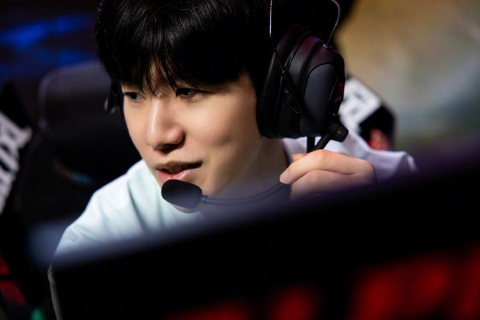 向的重要比 向的重要比