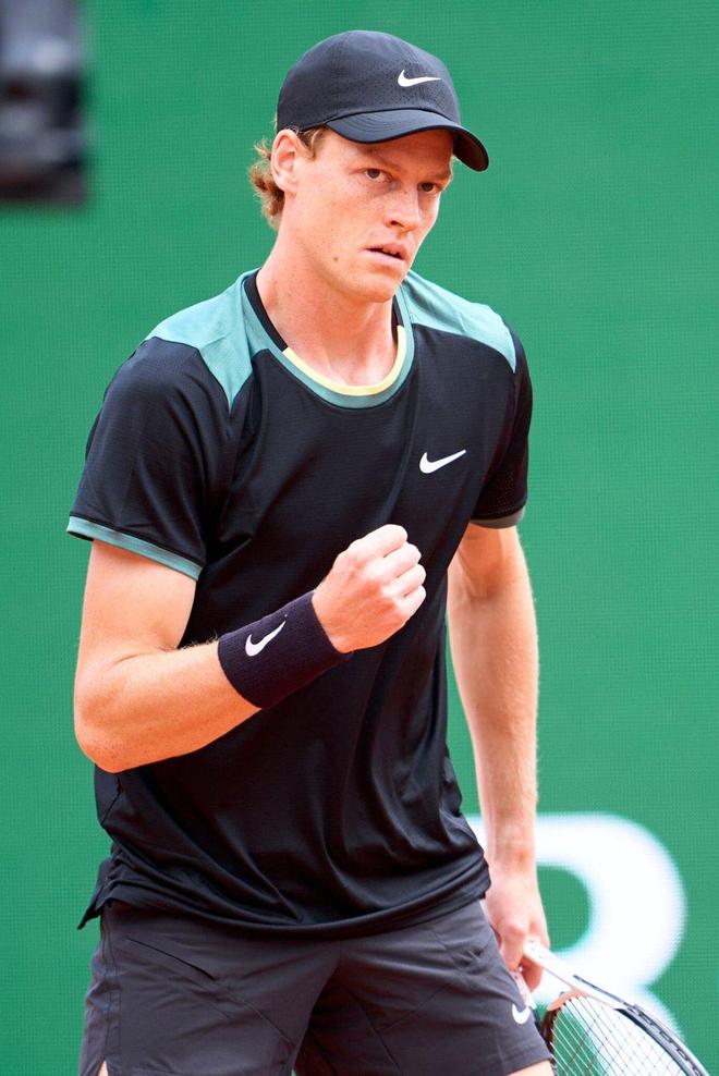 更加深了球 更加深了球