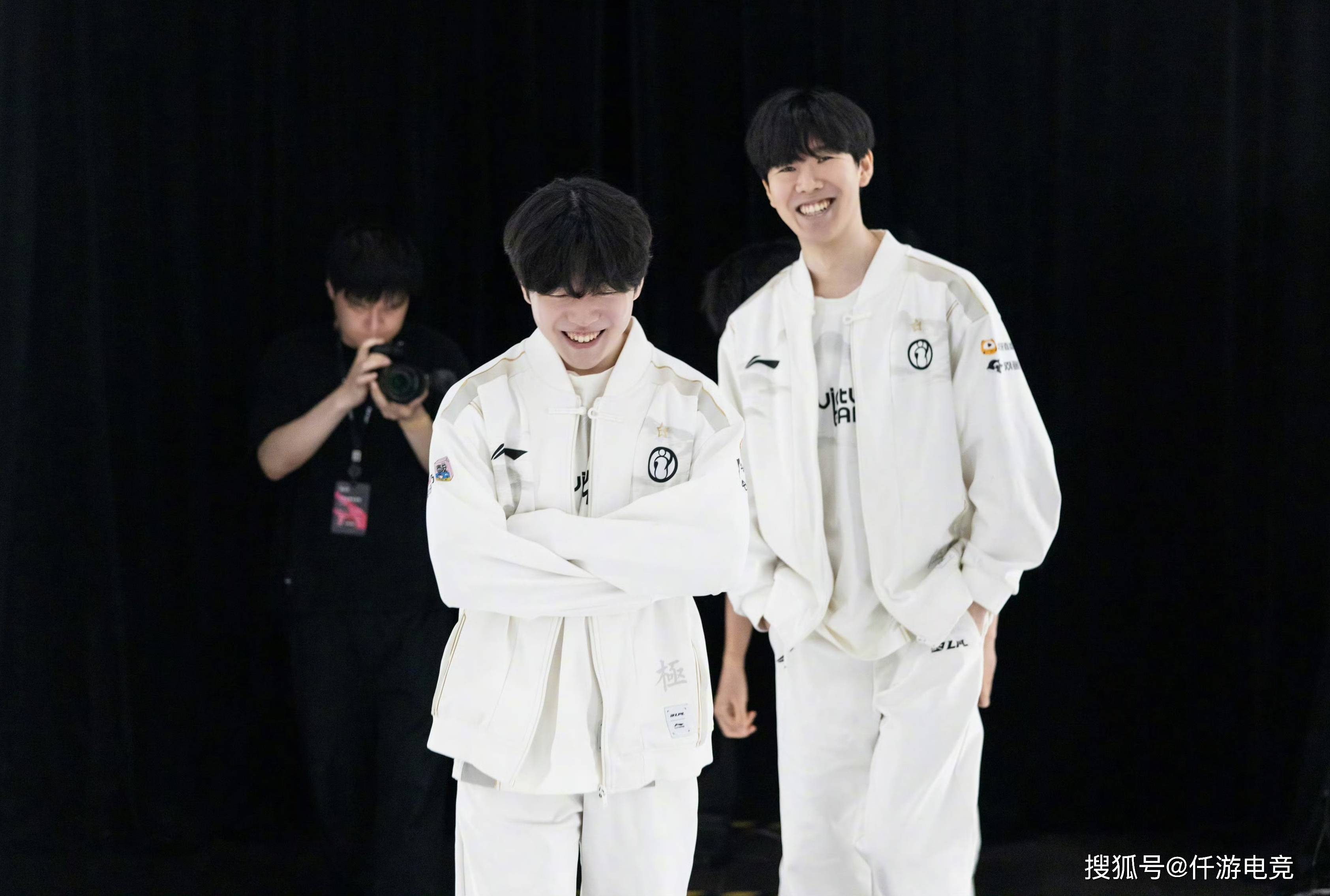 看似普通 看似普通