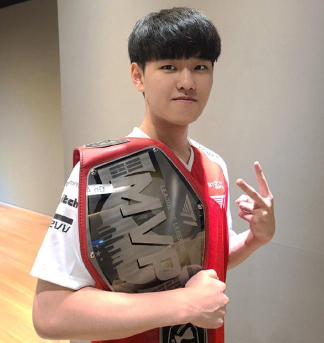 间打破防守 间打破防守