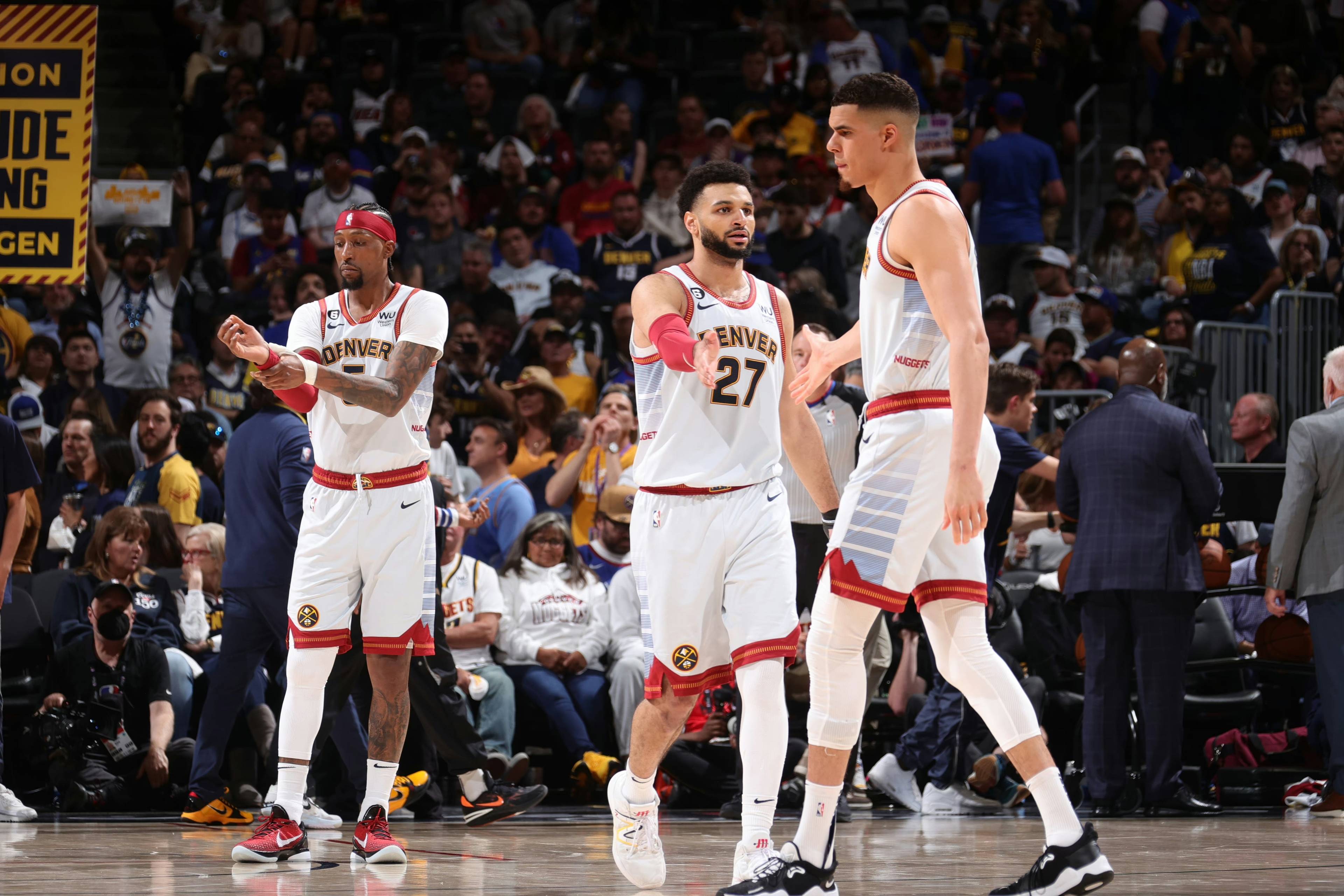 调保护投臂 调保护投臂